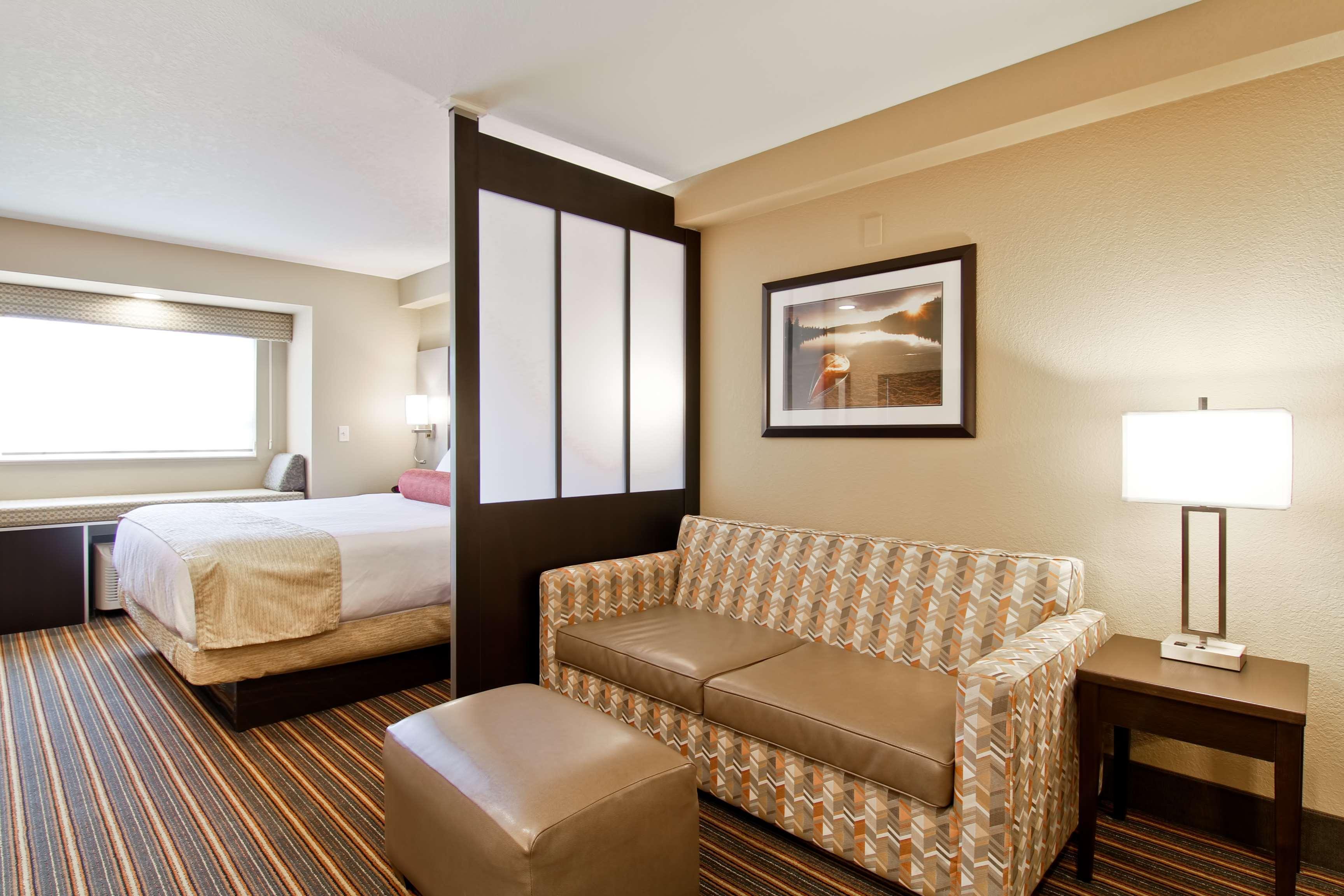 Best Western Plus Woodstock Inn & Suites Esterno foto