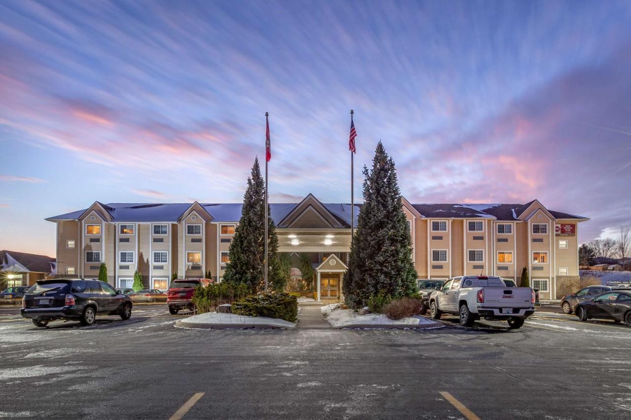 Best Western Plus Woodstock Inn & Suites Esterno foto