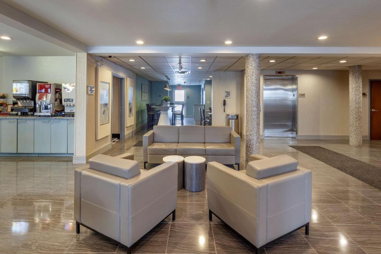 Best Western Plus Woodstock Inn & Suites Esterno foto