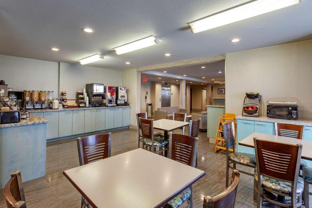 Best Western Plus Woodstock Inn & Suites Esterno foto