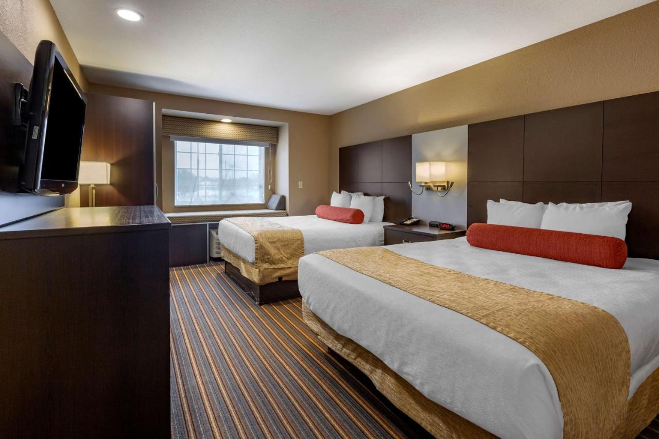 Best Western Plus Woodstock Inn & Suites Esterno foto